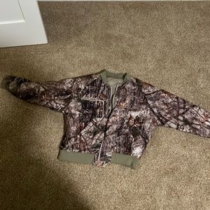 Cabela’s camo jacket. Super warm